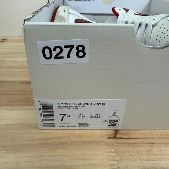 Air Jordan 1 Low SE Ruby Shoes Sail Varsity Red Team Red HJ9338-106 Women's 7.5 - Picture 11 of 11